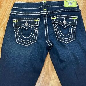 TRUE RELIGION JEANS - classy look
